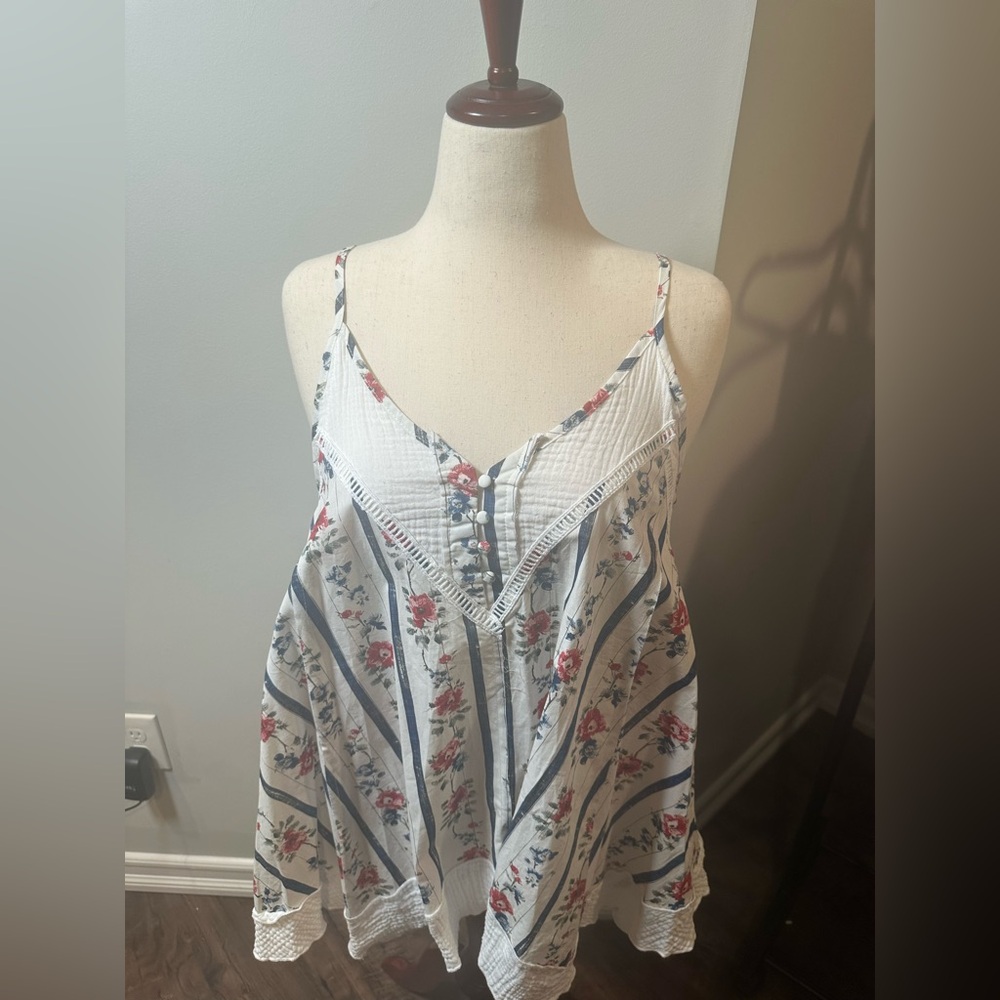 POL Floral Striped Camisole in Red and Blue
